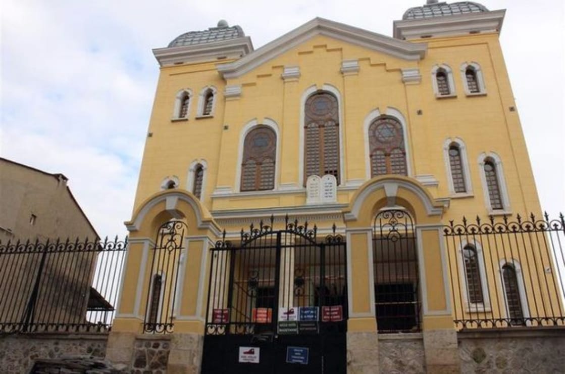 Edirne Sinagogu’nda tarihi düğün ve tükenmeyen nefret söylemi – Karel Valansi