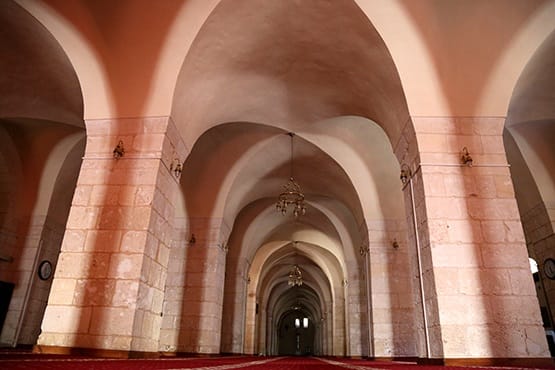 Sinagog ve kiliseden sonra cami olarak yüzyıllardır ayakta