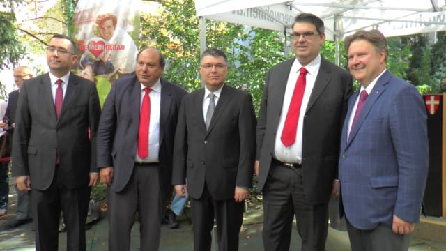 Avusturya’da ‘Türk Mabedi’ Anısına Plaket