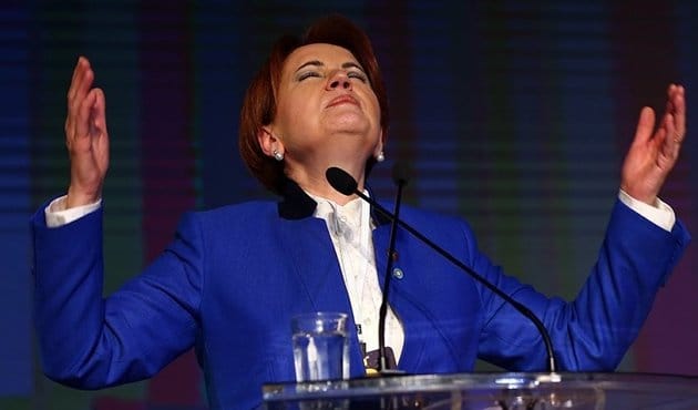 Meral Akşener’den Yahudi Cesaret Madalyası iftirası!