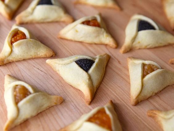 Purim’in Geleneksel Kurabiyesi: Aman’ın Kulakları – Rika Kuriel