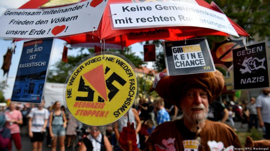 Berlin’de Neonazilere karşı protesto yürüyüşü