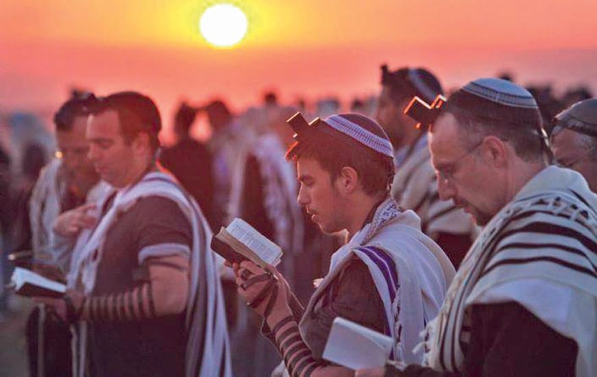 YOM KiPUR – Nazlı Doenyas