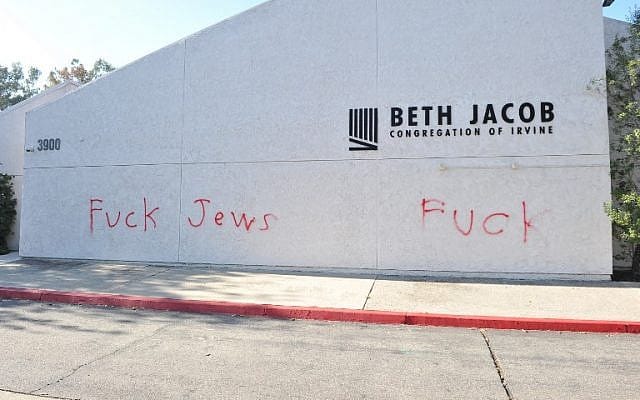 Kaliforniya’daki Beth Jacob Sinagogu’na Antisemit Grafiti Çizildi