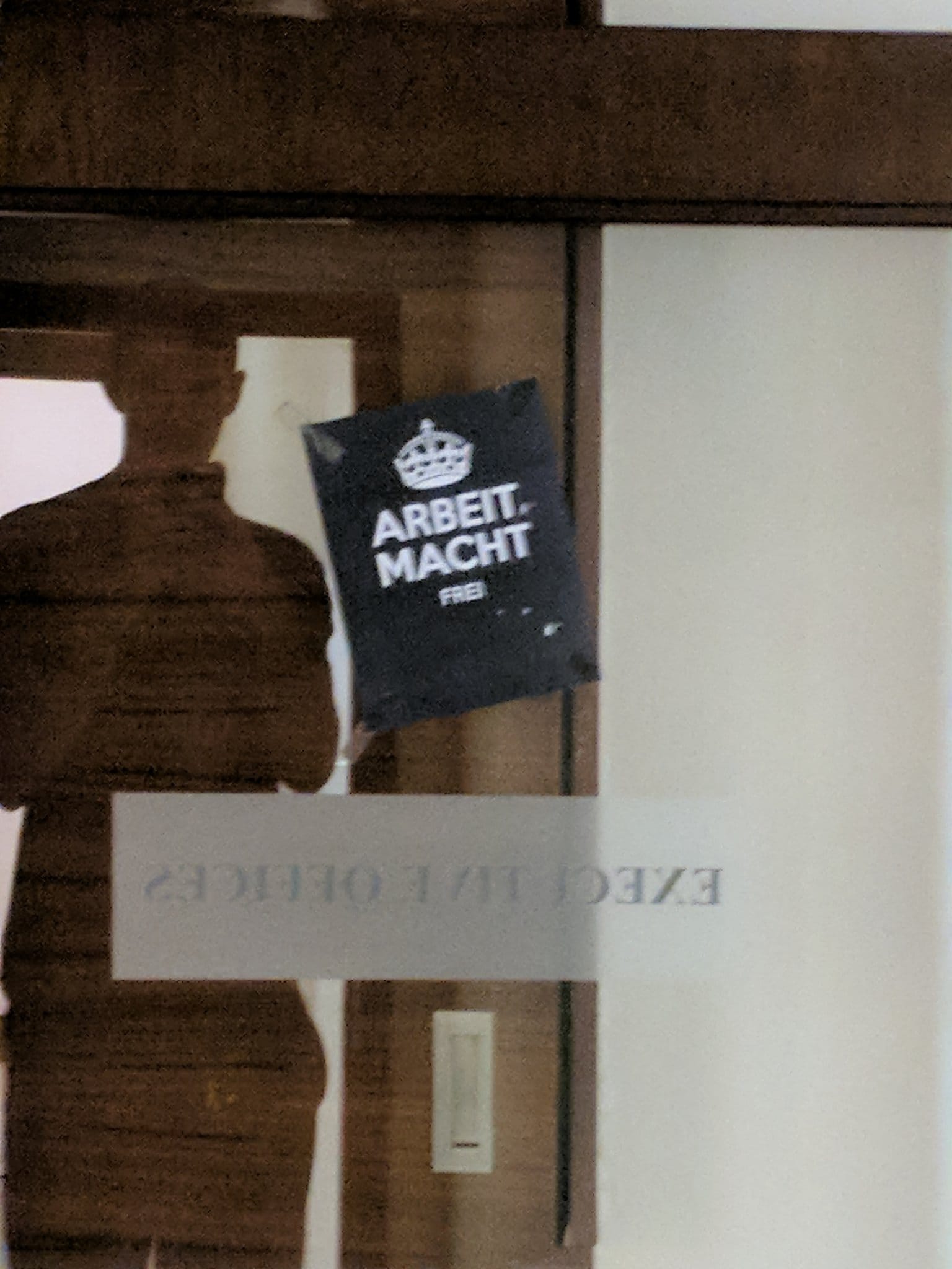 İsrailli Sporcuya İstanbul’daki Otelde Antisemit Mesaj – Serdar Korucu