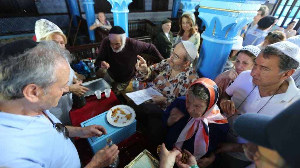 Tunus Başbakanı Yahudilerin Eşsiz Lag BaOmer Kutlamasına Misafir Oldu