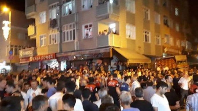 İkitelli’de Suriyeli Dükkanlara Saldırı ve Yağma