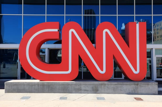 CNN Editörü Antisemit Tweetlerinin Ortaya Çıkması Üzerine İstifa Etti
