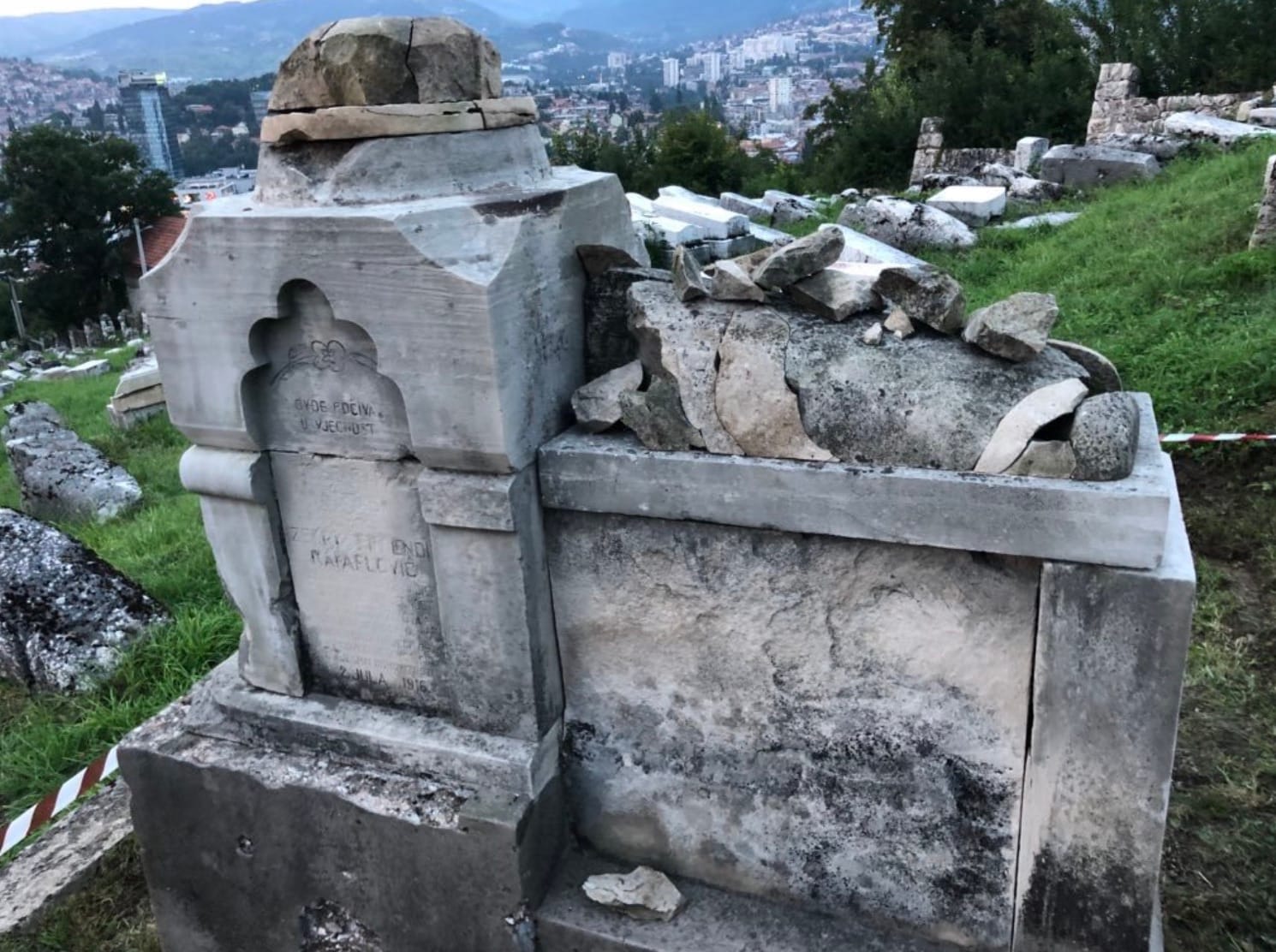 Saraybosnalı Moşe Rafael Atiyas: Yahudi İslam Alimi, Purim Hikayesi ve İlginç Bir Mezar