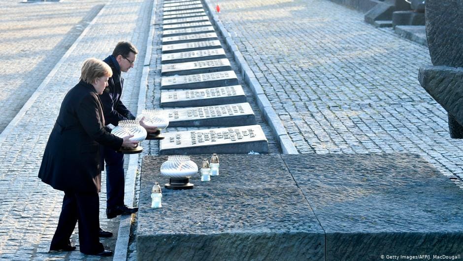 Merkel Auschwitz Toplama Kampını İlk Kez Ziyaret Etti