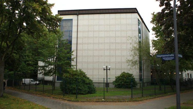 Almanya’nın Hamburg şehrinde sinagog saldırısı: Yahudi bir öğrenci yaralandı