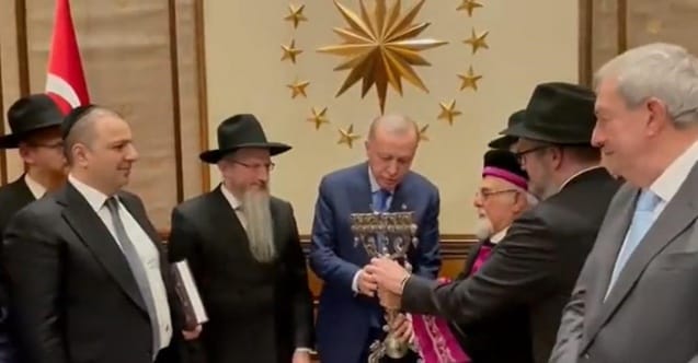 Hahamların Saray Mizanseni – Nesi Altaras