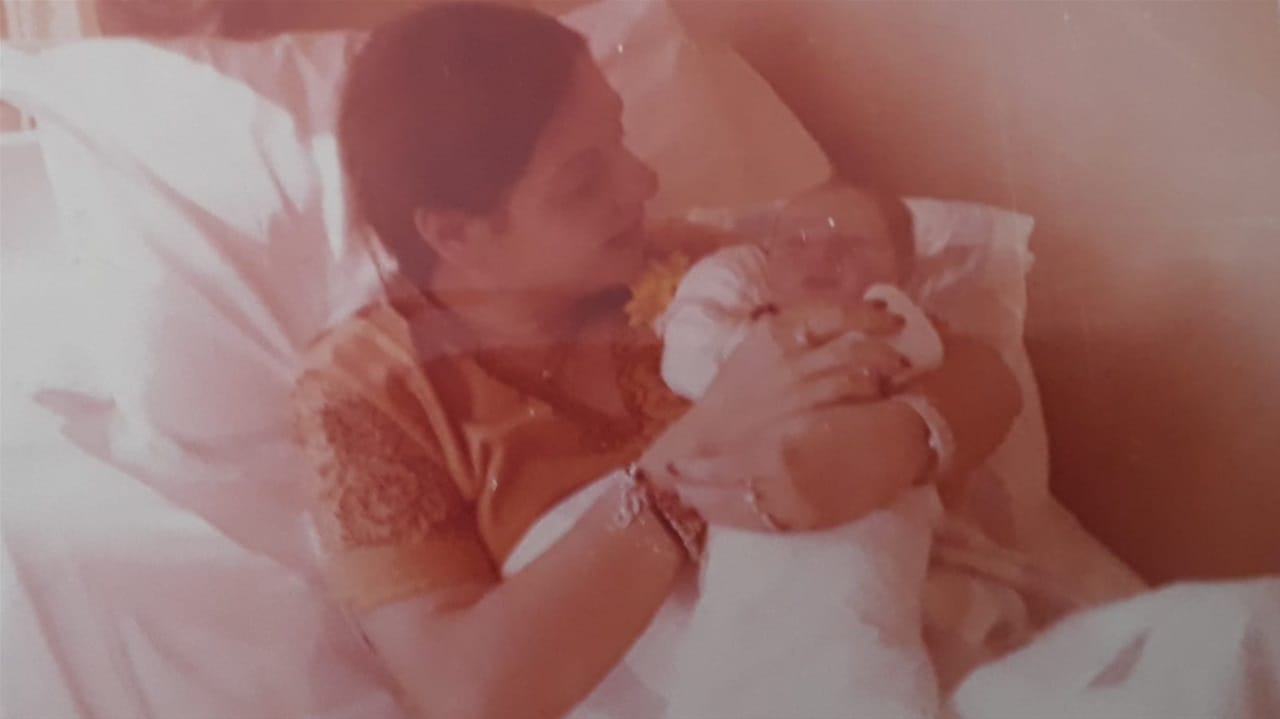 Anne Olurken Kadıköylü Küçük Sara – 31 –