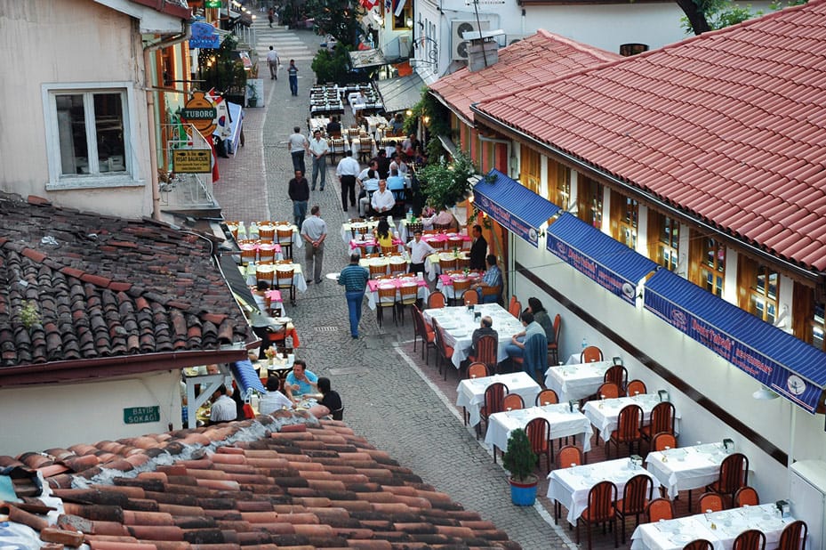 Bursa’nın Yahudilik Mahallesinden Bir Hikaye – Sebüktay Kaan