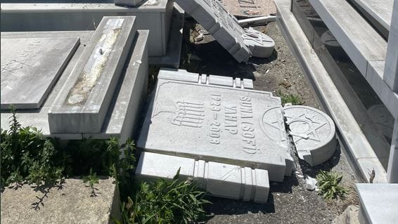 İstanbul Hasköy’deki Yahudi mezarlığına saldırı düzenlendi