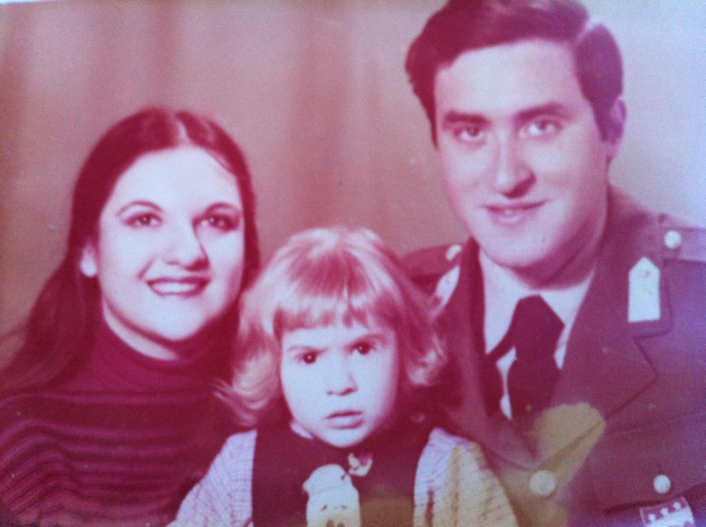 Asker İzinlerinin Yollarını Gözlerken Kadıköylü Küçük Sara – 33 –