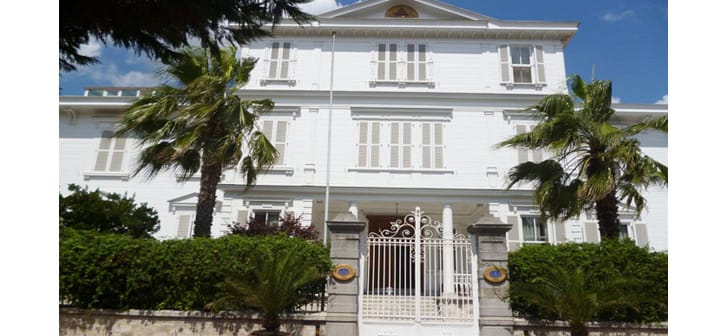 Patrikhaneden aforoz kararı