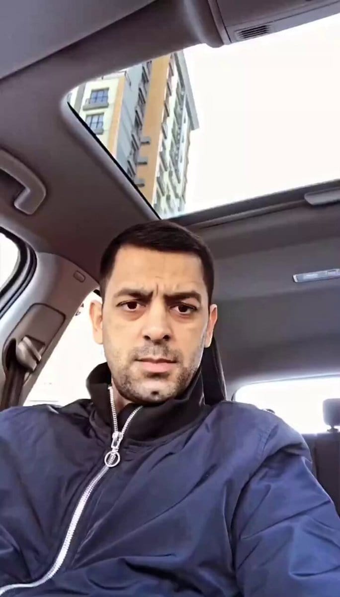 Çocuğuna “Yahudileri öldürmeyi” Öğretip Sosyal Medyada Paylaşan Baba…