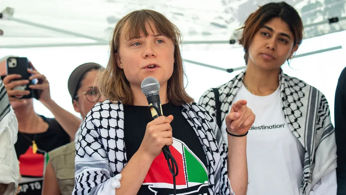 Greta Thunberg, İsrail’in Tehditlerine Rağmen Gazze’ye Giden Yardım Gemisinden Seslendi: “Bu Benim Ahlaki Sorumluluğum”