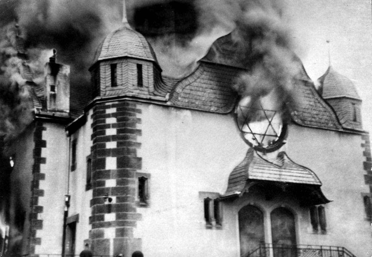 9 Kasım 1923 Münih Birahane Darbesi’nden 9 Kasım 1938 Kristal Gece’ye – Ayşe Hür